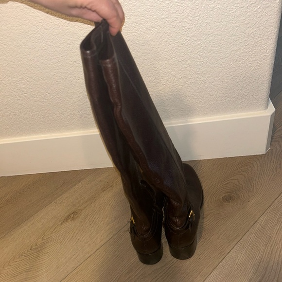 Brown Leather Prada Boots - Picture 4 of 8